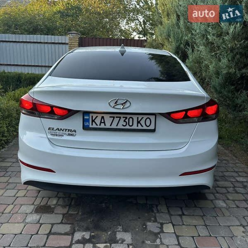 Hyundai Elantra 2017