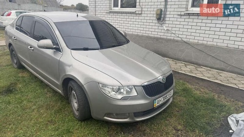 Skoda Superb 2011