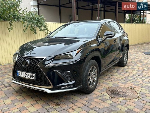 Lexus NX 2019