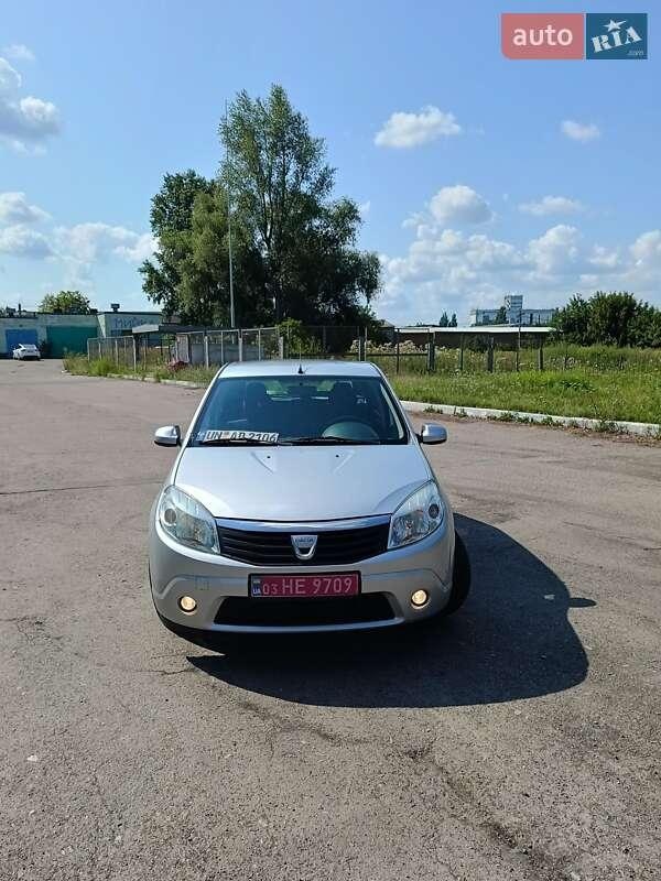 Dacia Sandero 2010