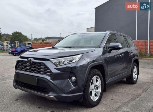 Toyota RAV4 2021