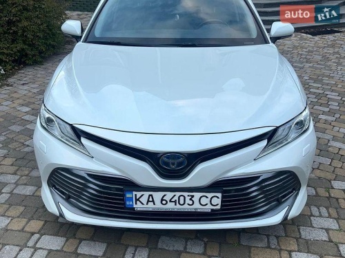 Toyota Camry 2020