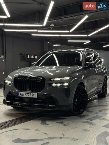 BMW X7 2023