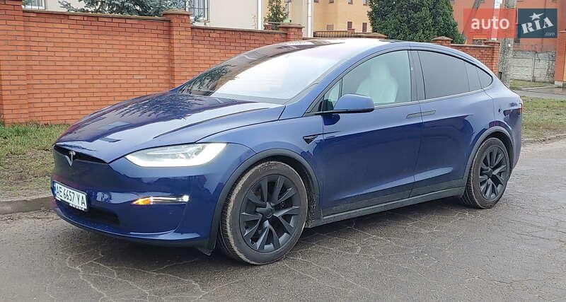 Tesla Model X 2022