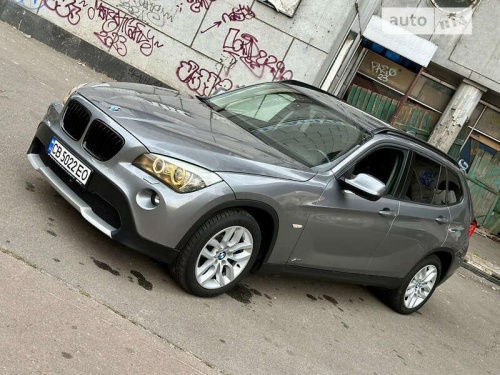 BMW X1 2011