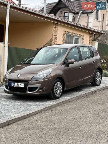 Renault Scenic 2011