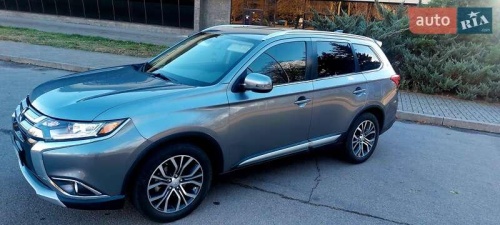 Mitsubishi Outlander 2017