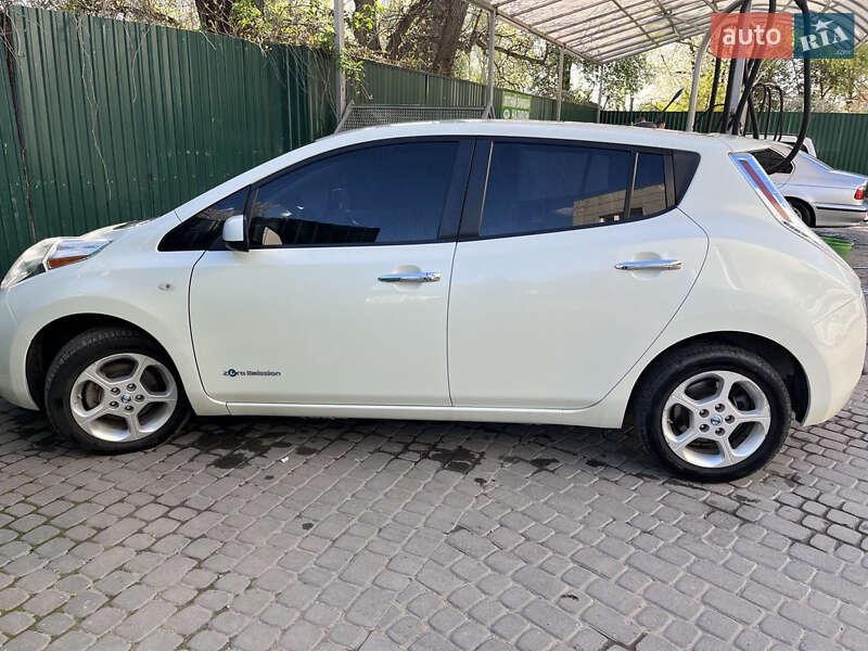 Nissan Leaf 2011