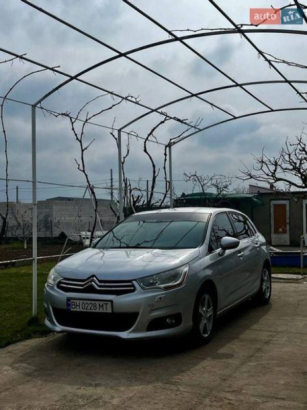 Citroen C4 2011
