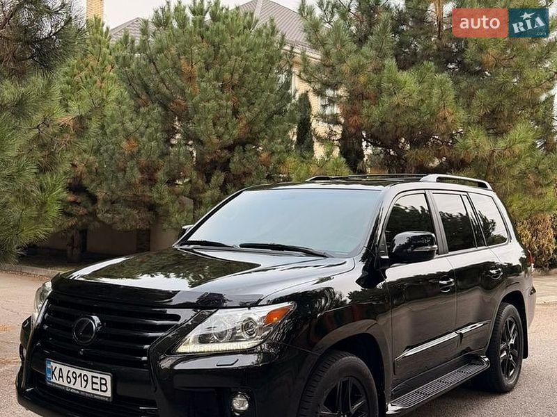 Lexus LX 2015