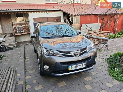 Toyota RAV4 2013