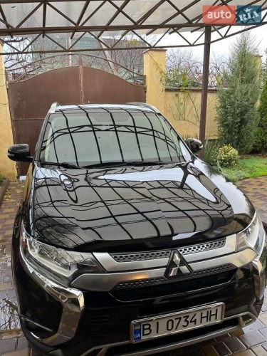 Mitsubishi Outlander 2019