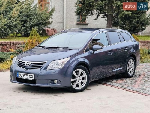 Toyota Avensis 2011