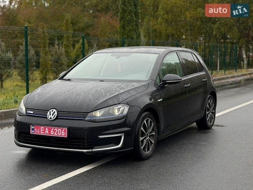 Volkswagen e-Golf 2015
