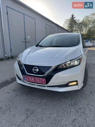 Nissan Leaf 2021
