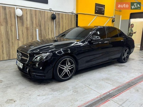 Mercedes-Benz E-Class 2017