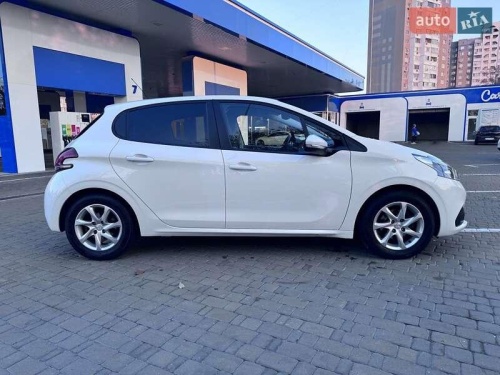 Peugeot 208 2019