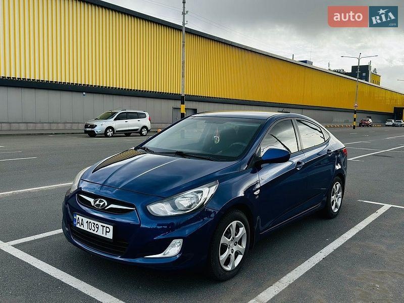 Hyundai Accent 2012