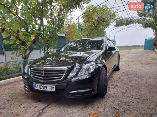 Mercedes-Benz E-Class 2010