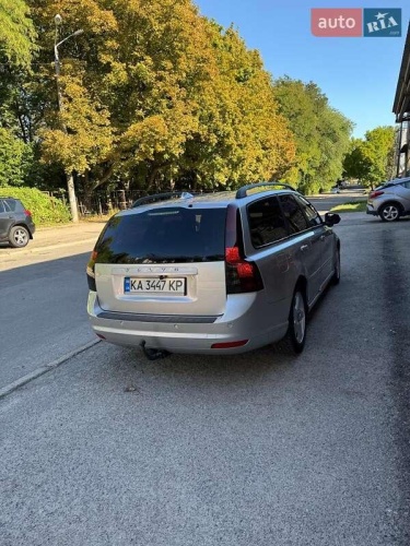 Volvo V50 2011