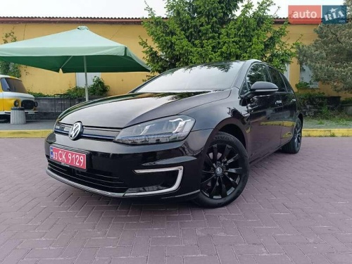 Volkswagen e-Golf 2015