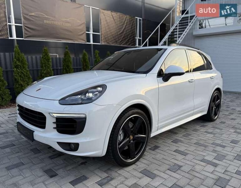 Porsche Cayenne 2016