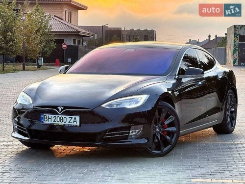 Tesla Model S 2016