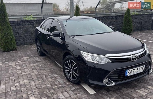 Toyota Camry 2016