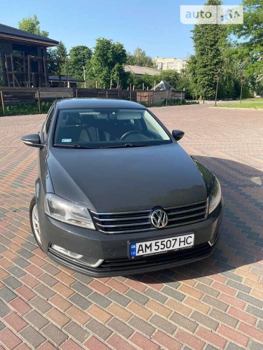 Volkswagen Passat 2012