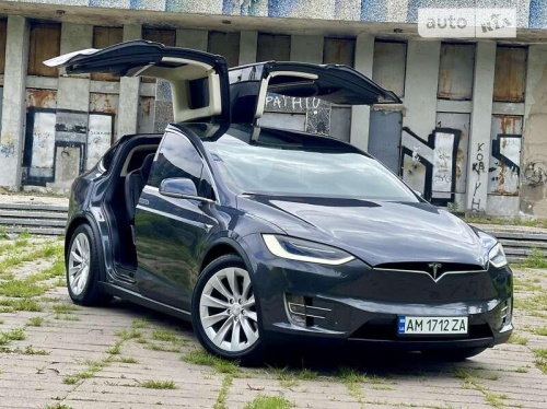 Tesla Model X 2018