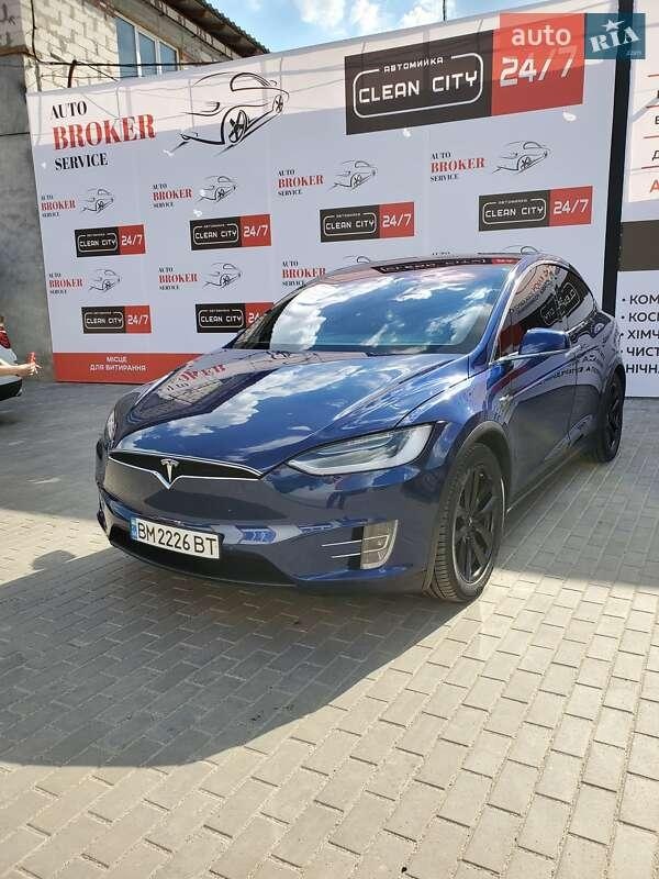 Tesla Model X 2018