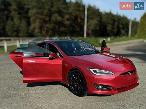 Tesla Model S 2016
