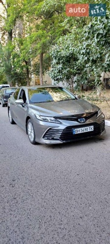 Toyota Camry 2021