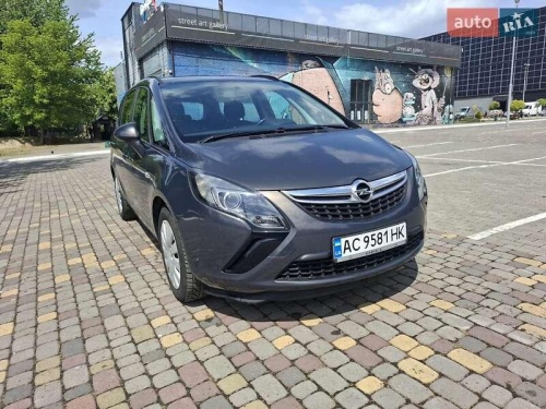 Opel Zafira 2014