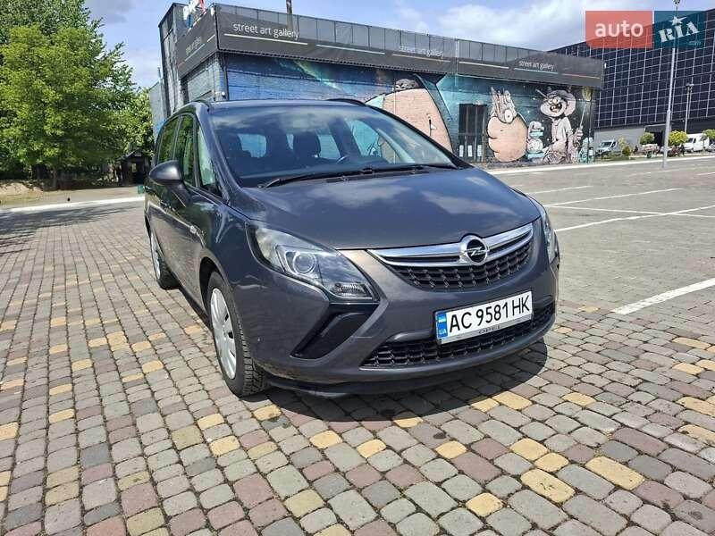 Opel Zafira 2014