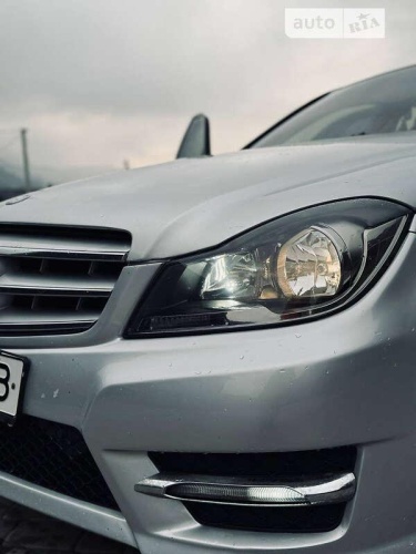 Mercedes-Benz C-Class 2011