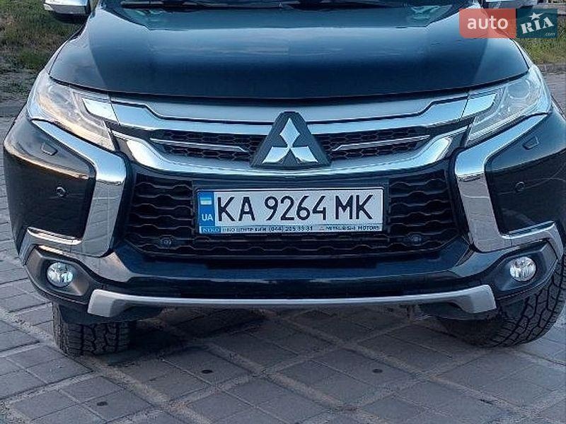 Mitsubishi Pajero Sport 2017