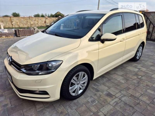 Volkswagen Touran 2016