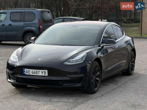 Tesla Model 3 2019