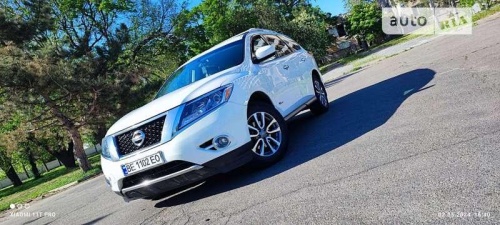 Nissan Pathfinder 2013