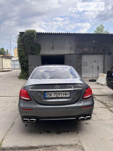 Mercedes-Benz E-Class 2019