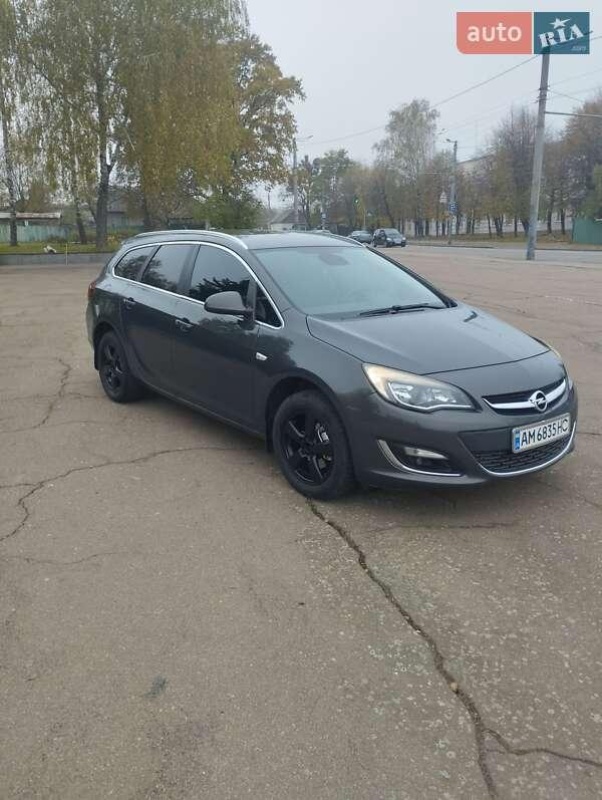 Opel Astra 2012
