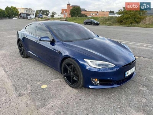 Tesla Model S 2017