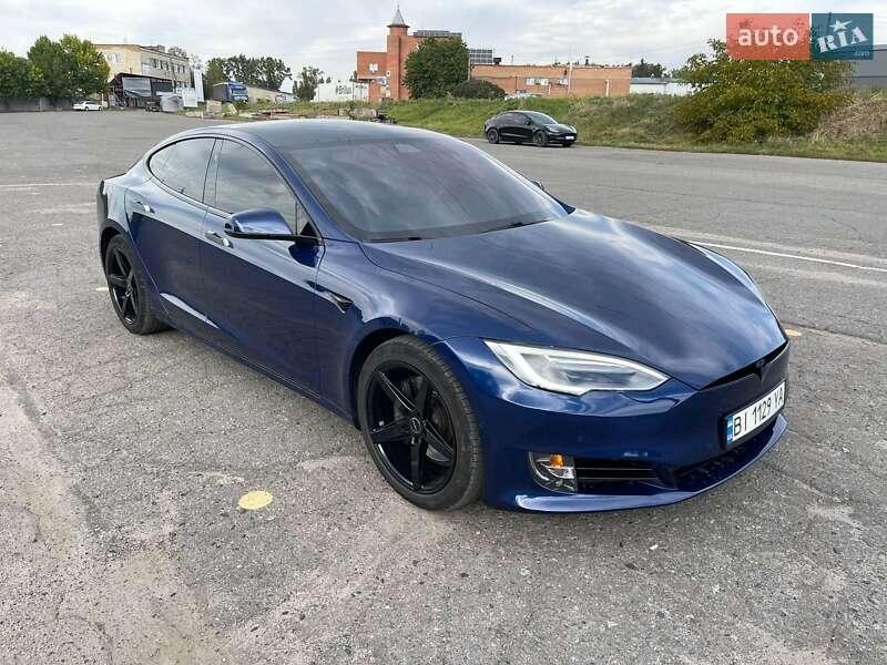 Tesla Model S 2017