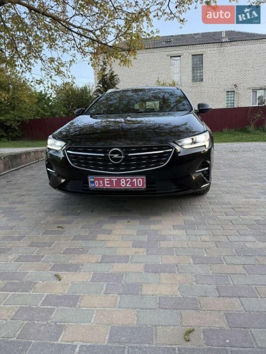 Opel Insignia 2021