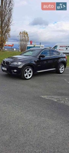 BMW X6 2011