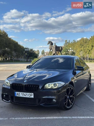 BMW 5 Series 2012