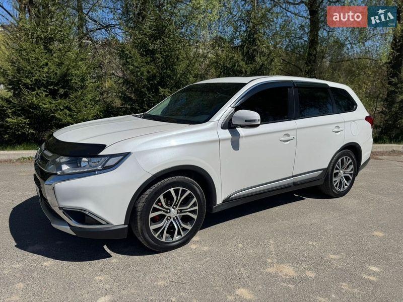 Mitsubishi Outlander 2017
