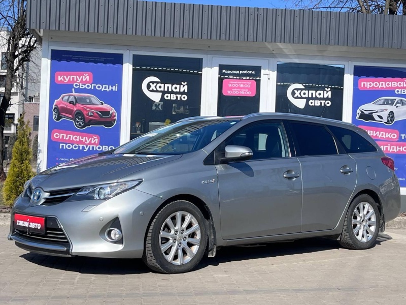 Toyota Auris 2013