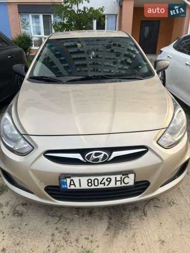 Hyundai Accent 2012